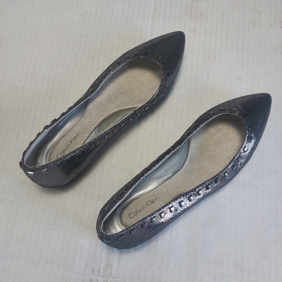 Calvin Klein Blossom Metallic Black Silver Slip-on Flats Size 8.5M - Picture 4 of 13